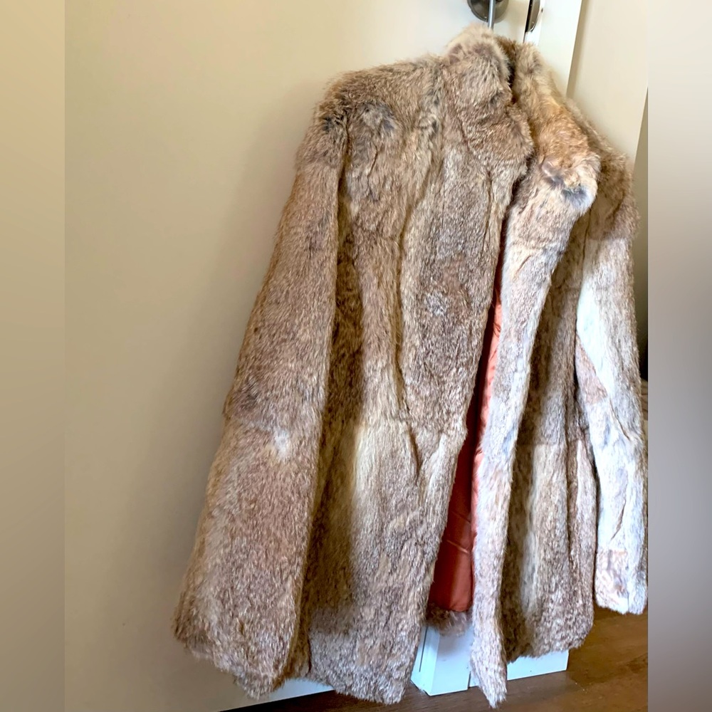 Real fur coat beige.
